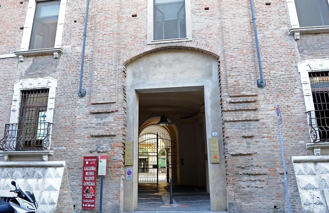 Casa Museo Palazzo Valenti Gonzaga-1